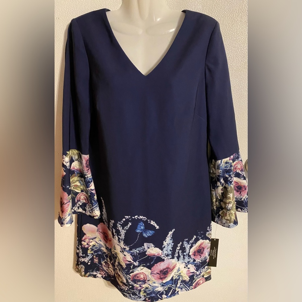 Tahari size 4 women navy blue floral bell sleeve above the knee shift dress NEW